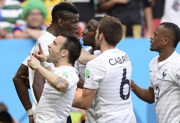 Francia clasifica a cuartos al vencer a una aguerrida Nigeria