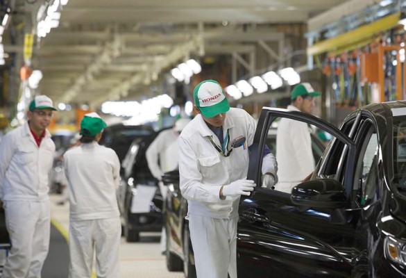 México deja atrás a Brasil como plataforma de fabricación de autos