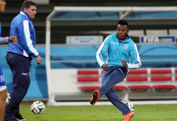 Selección de Honduras se toma la Arena Baixada