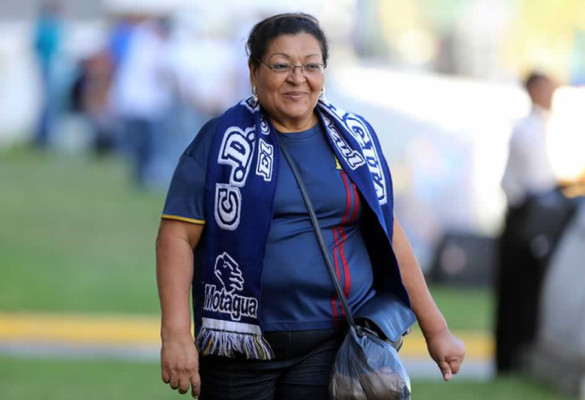 Flor Guevara, molesta por la ausencia de Amado en el clásico