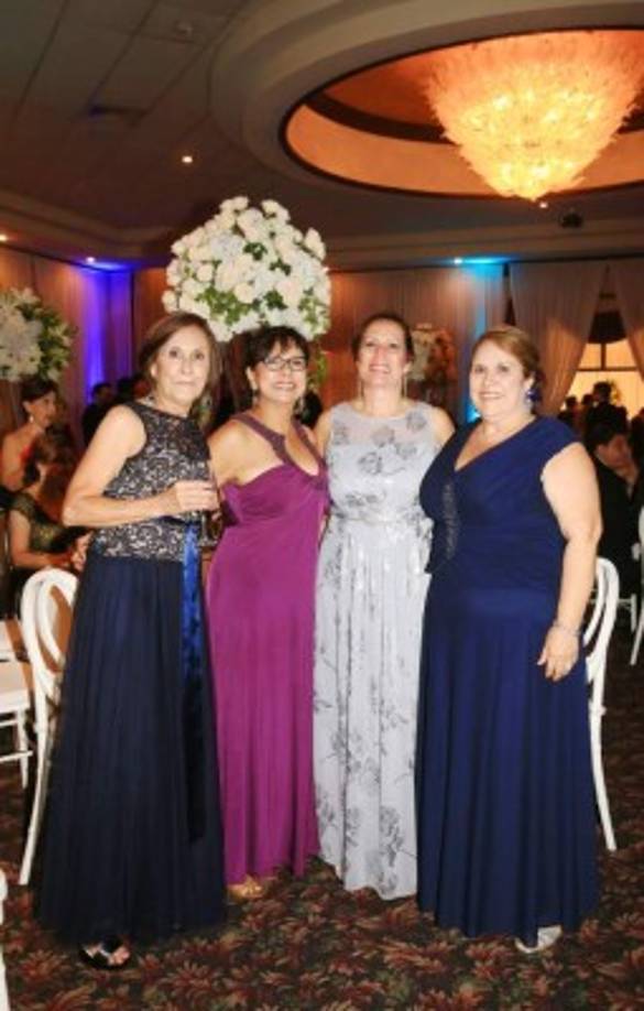 Mitty Sabillón, Graciela Rodríguez, Amy y Nadine Bodden.