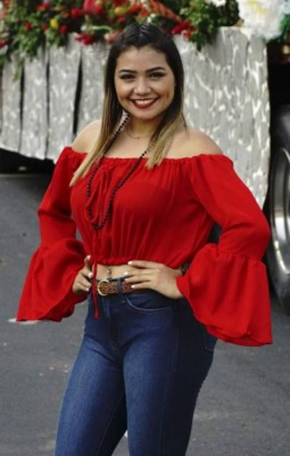 Jenny Urbina de 23 años asistió con mucha expectativa a este evento.