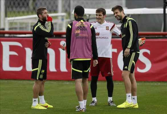 Piqué, la estrella mediática de España en Brasil