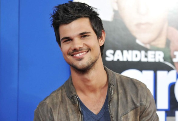 Taylor Lautner y Raina Lawson son pareja