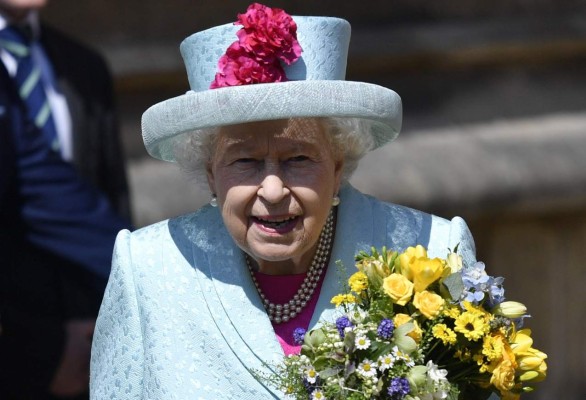 La reina Isabel II cumple 93 años rodeada de su familia en Windsor