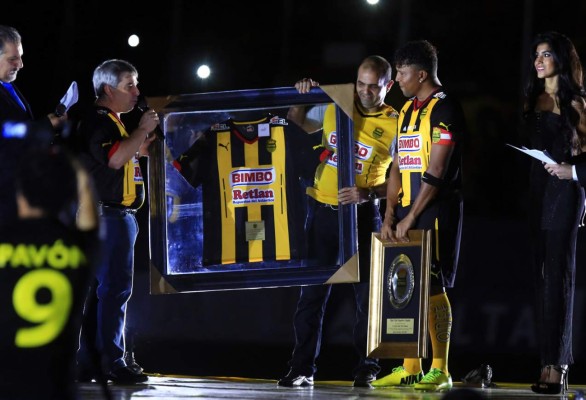 Real España retirará la '9' de Pavón en todo el 2015