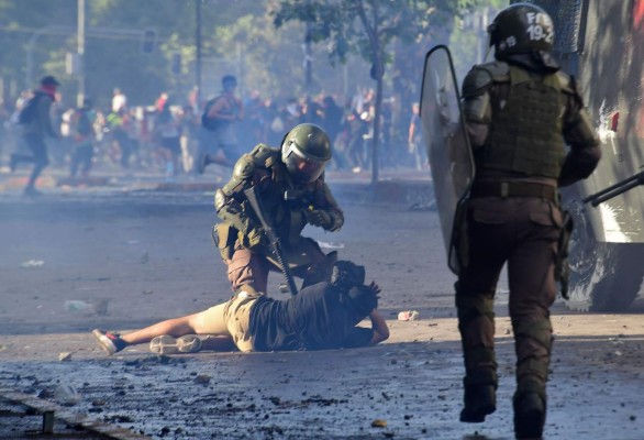 Protestas en Chile se dirigen a los barrios ricos de Santiago