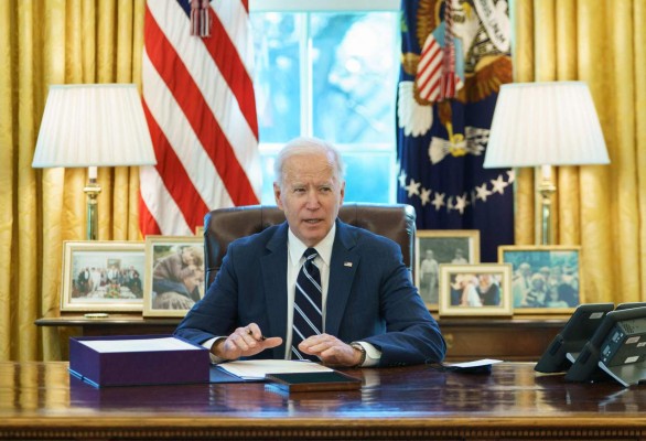 Biden firma un rescate fiscal que impulsará economía en América Latina