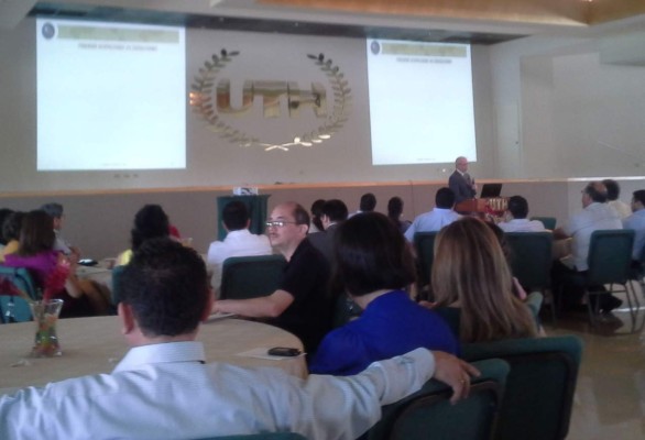 Educación técnica impulsa el desarrollo de un país, expertos de Chile