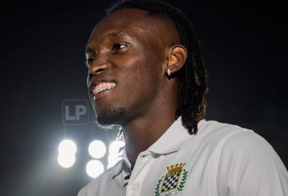 Video: Alberth Elis en su presentación como jugador del Boavista: 'La pantera ha llegado'