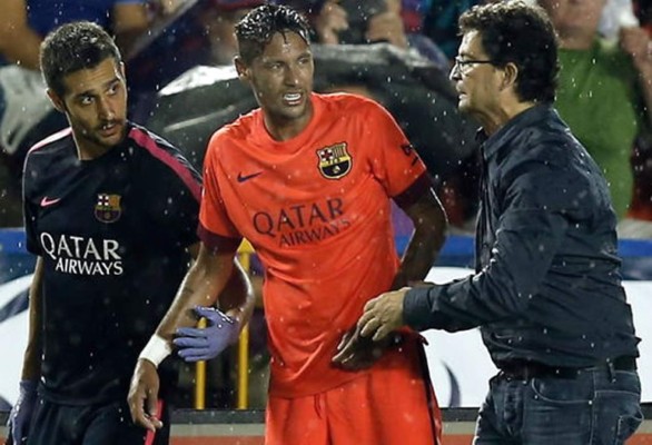 Video: Neymar, molesto con el doctor del Barcelona