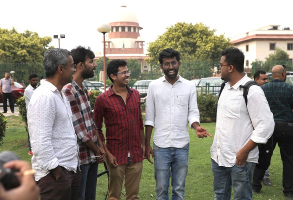 En manos del Supremo de India despenalizar homosexualidad