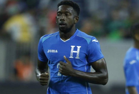 Johnny Palacios es duda para el duelo contra Portugal