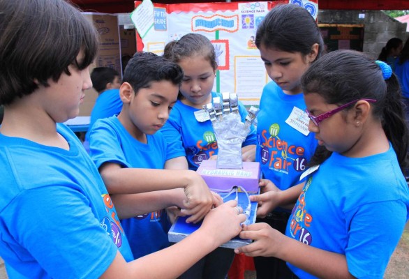 Alumnos de Saint Paul destacan en área científica