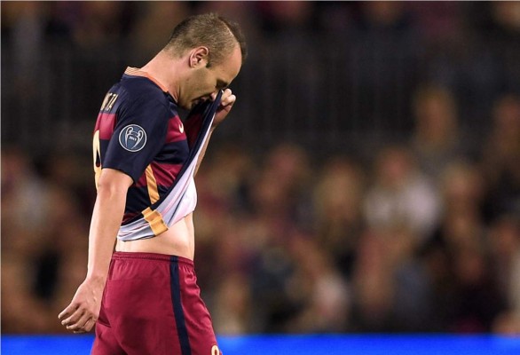 Iniesta será baja de cuatro a seis semanas