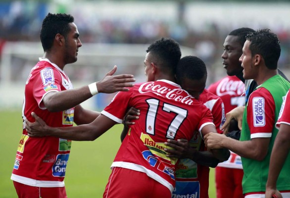 Real Sociedad derrota al Platense y se mete en la pelea