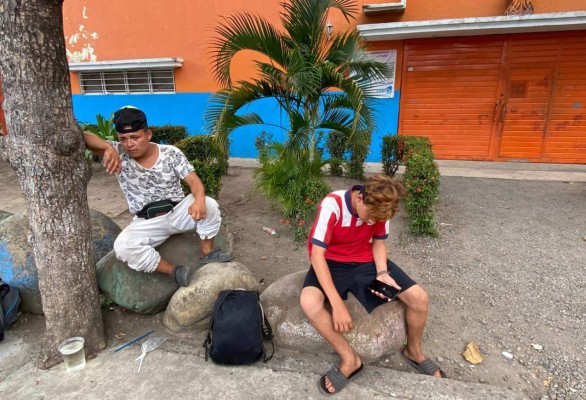 Migrantes de la caravana buscan refugio en Tapachula, México  