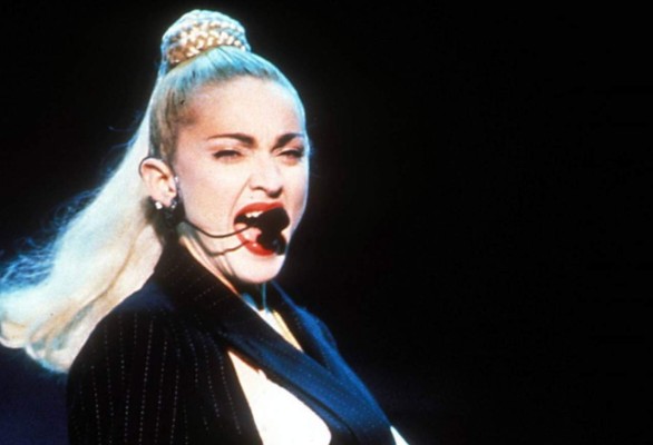 Cejas al estilo Frida Kahlo