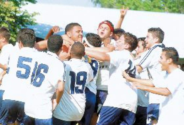 Los ceibeños por fin celebraron