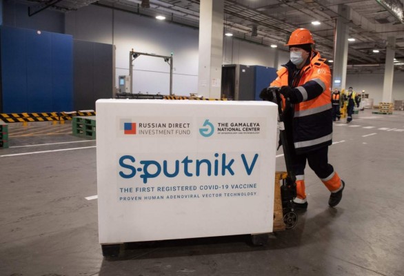 Gobierno de Honduras anuncia llegada de 80,000 dosis de vacuna Sputnik V