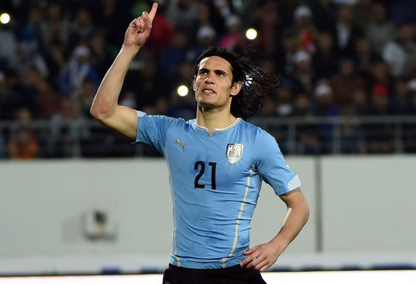Cavani, de penal, da la victoria a Uruguay en Marruecos