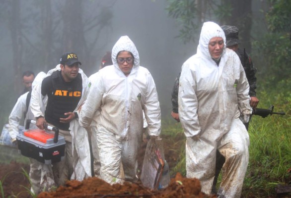 Titánica tarea de rescate de víctimas de accidente aéreo