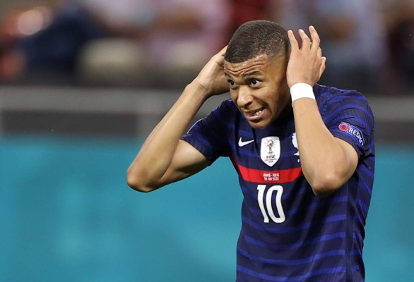 Destrozado: Mbappé se pronuncia tras el penal fallado: 'Estoy desolado, fracasé'