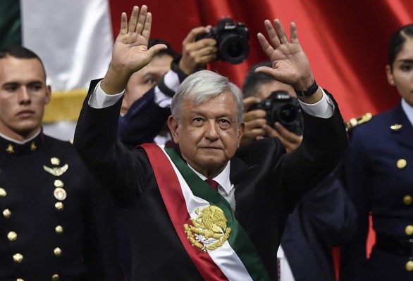 Personalidades desean éxito en la Presidencia a Andrés Manuel López Obrador