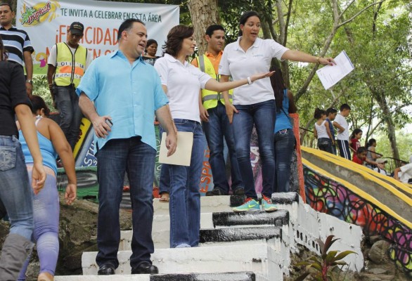 Festejan a niños en el renovado parque infantil de San Pedro Sula