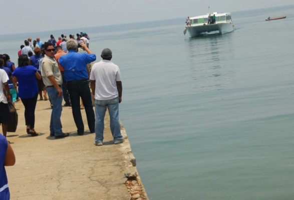 Inauguran primera ruta turística entre Trujillo y Guanaja