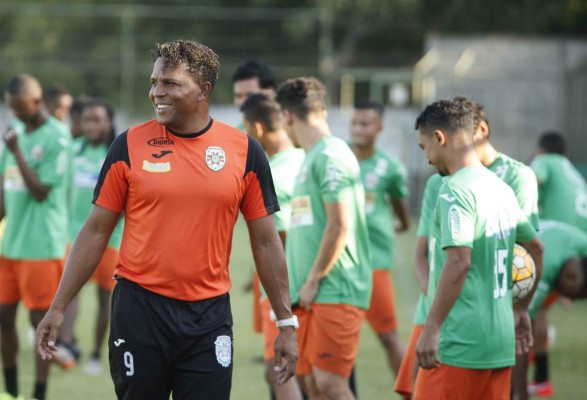 'Tenemos un plantel rico': Carlos Pavón