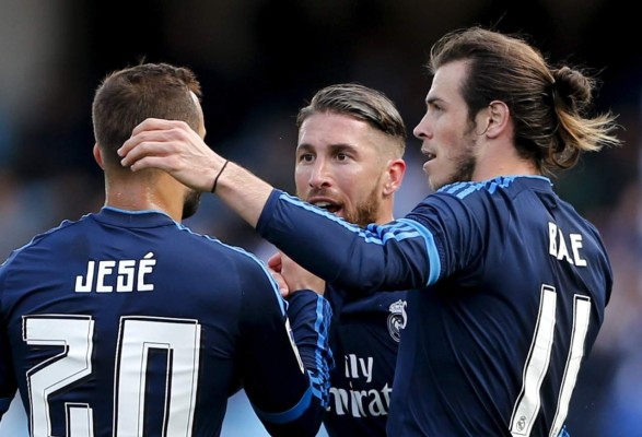 Gareth Bale mantiene al Real Madrid en la lucha por la Liga