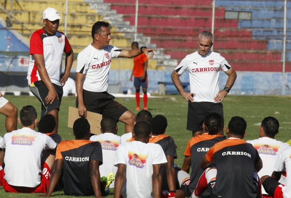 Jorge Pineda: 'El Vida ganará el clásico ceibeño”