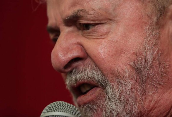 Defensa de Lula elogia 'imparcialidad' del juez que le absolvió en un proceso