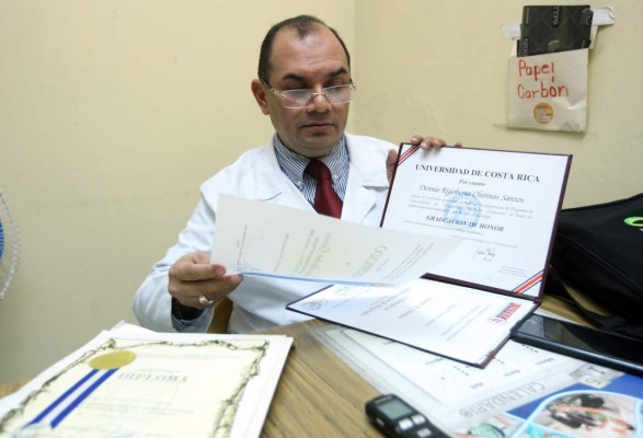 Doctor Dennis Chirinos