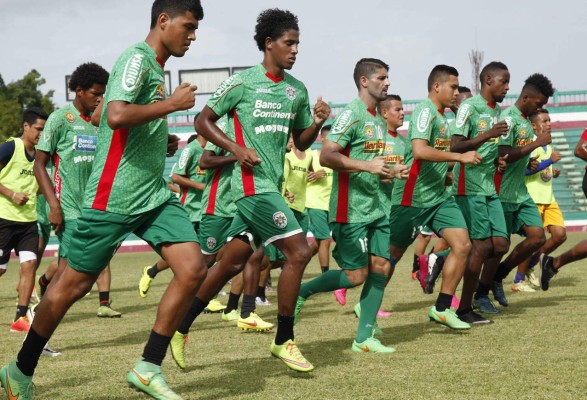 Hijo de Carlos Pavón se queda en el Marathón