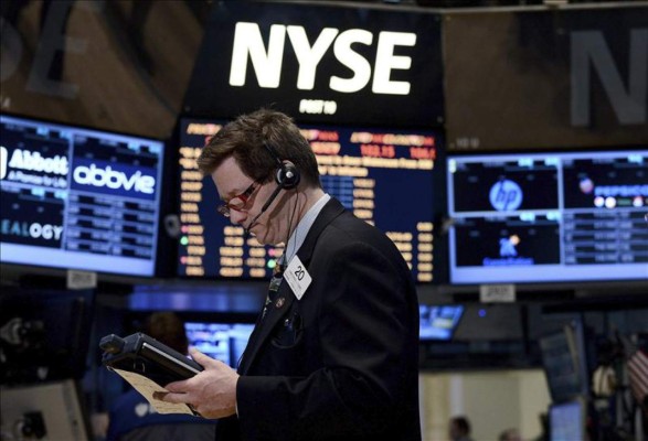 Wall Street cierra con descenso en el Dow Jones
