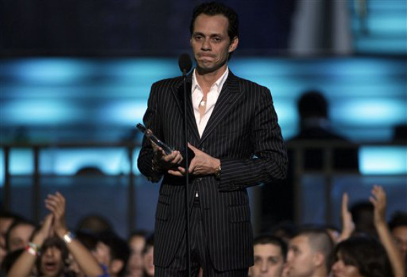 Aventura destrona con 9 premios a Tito El bambino