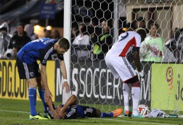 'Muma' anotó autogol en el duelo contra Figueroa en la MLS