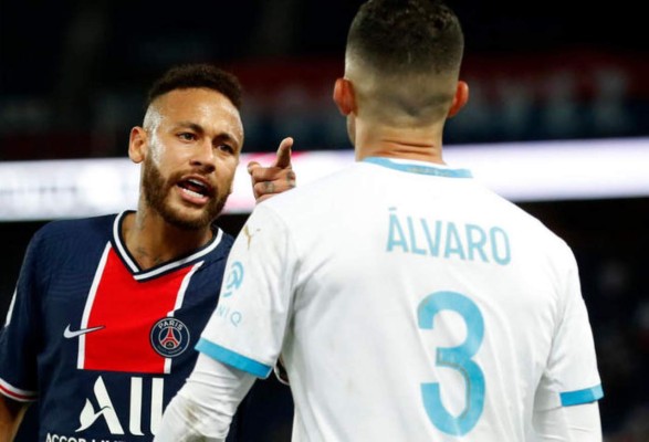 ¡Escándalo! Neymar agredió a futbolista en el clásico de Francia y revela el motivo de su golpe