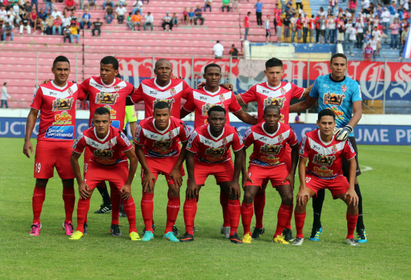 Héctor Castellón, made in México