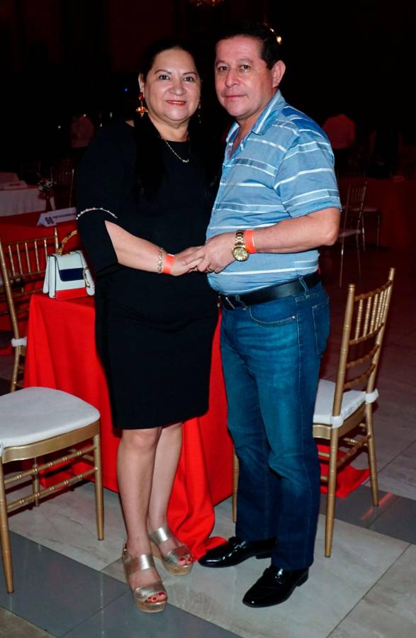 Velada para festejar por el amor y la amistad