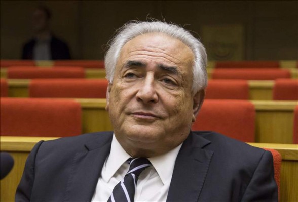 Strauss-Kahn llegó al tribunal que lo juzga por proxenetismo