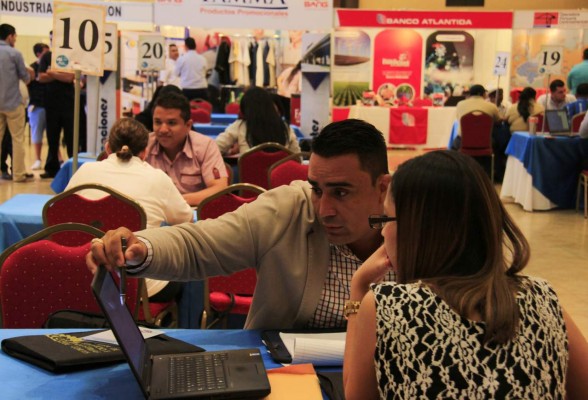 Más de 50 empresarios buscan lazos comerciales