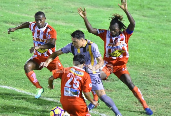 Real España sacó el punto frente al Vida y amarró el liderato