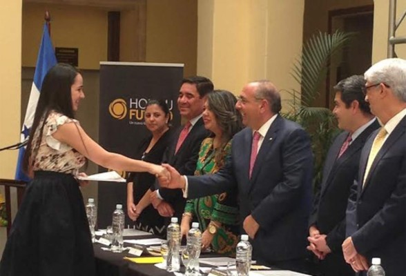 HonduFuturo ofrece apoyo a profesionales