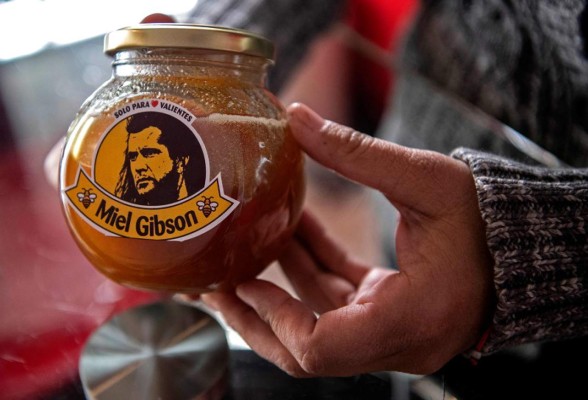 'Miel Gibson', un final feliz para el emprendimiento chileno que enfadó al actor  