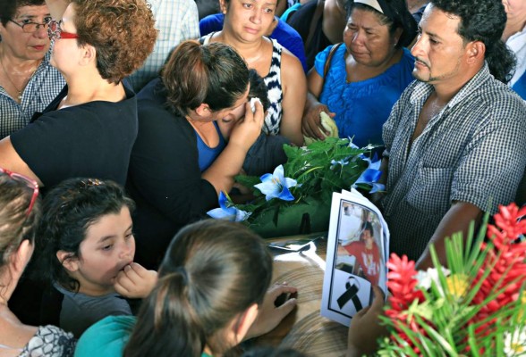 Transportista dormía con su amada cuando le dispararon en la cabeza