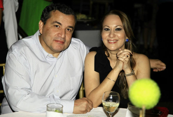 Gabriela Albir y Francisco Funes se casan pronto