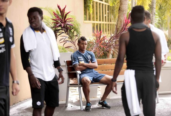 Luis Garrido inicia su recuperación en la Selección de Honduras